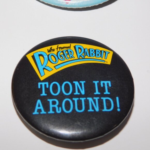Lot 4 Vintage 80s Pinback Button Gremlins ALF Peanuts Roger Rabbit TV MOVIE - Picture 6 of 7